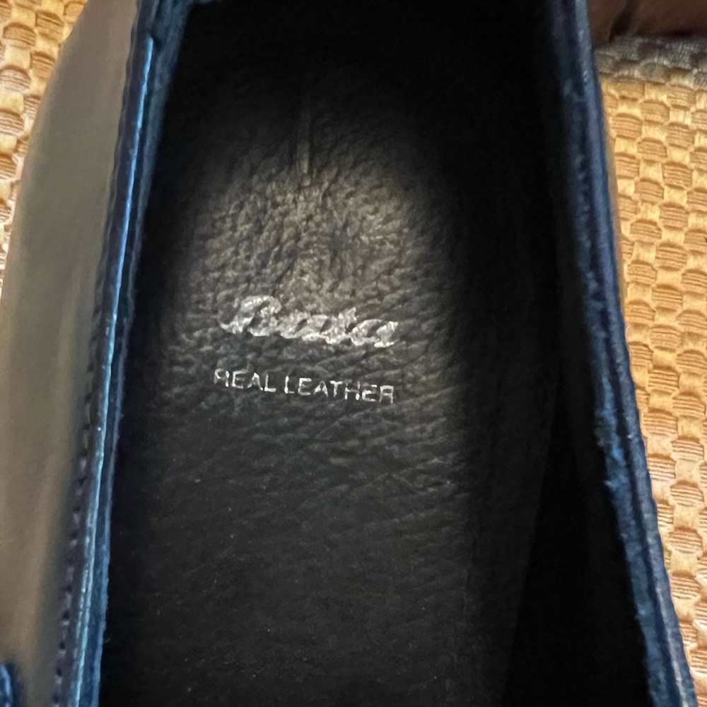 Black Bata soft  Leather Buckled Dress Shoes. Worn Once. Excellent Condition - Picture 4 of 5
